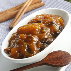 Tamarind and Apple Chutney