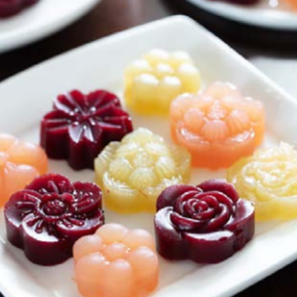 Vegan Black Currant Gummy Flowers