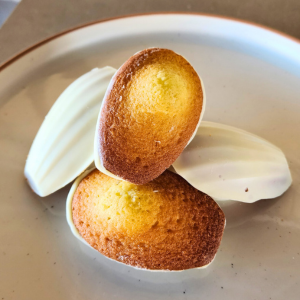 Botanical and Warm Spice Desserts